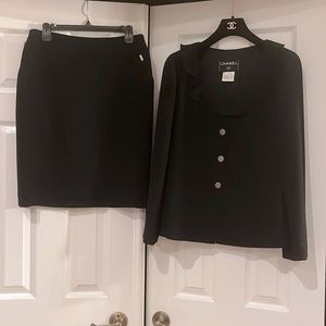 FLAWLESS Authentic Black Chanel 2 piece skirt set sz 44 (fits 6-10 US)